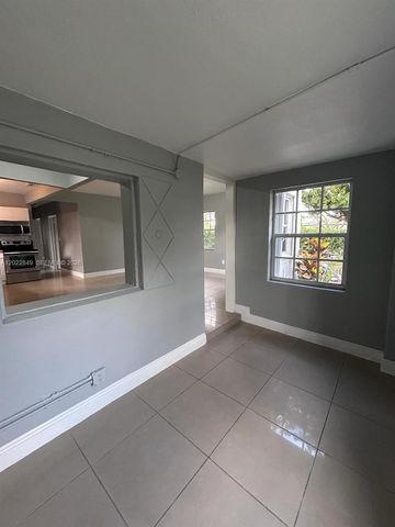 1795 NE 175th St 1795, North Miami Beach, FL 33162