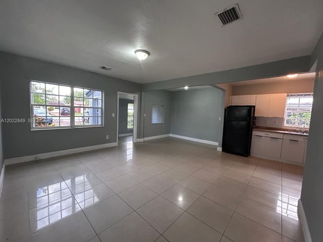 1795 NE 175th St 1795, North Miami Beach, FL 33162