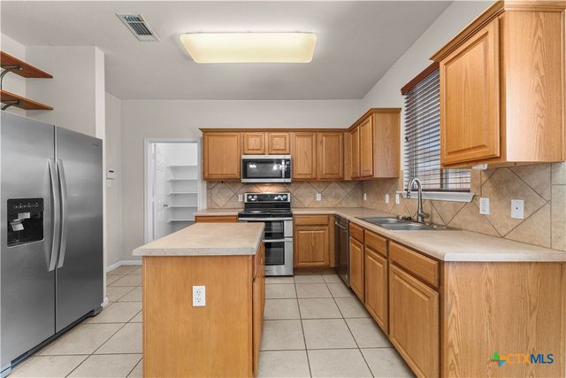 6202 Bridgewood Drive, Killeen, TX 76549