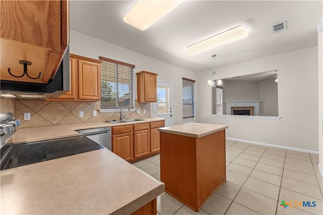 6202 Bridgewood Drive, Killeen, TX 76549