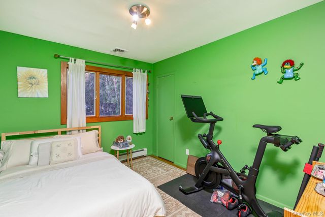 1 Cumberland Path, Setauket, NY 11733