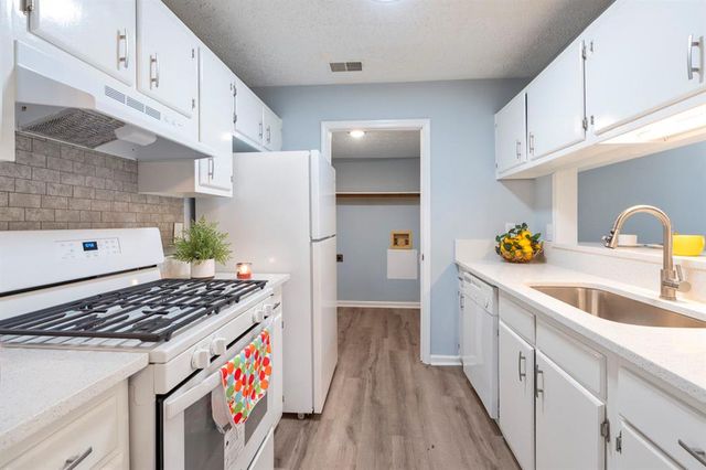 1213 Hanover Place, Alpharetta, GA 30009