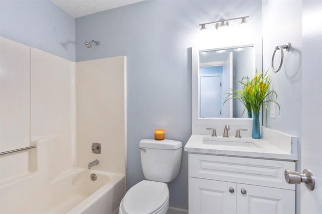 1213 Hanover Place, Alpharetta, GA 30009