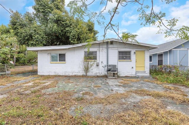 2423 AUBURN STREET S, St Petersburg, FL 33712