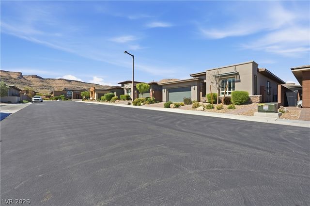 6865 Steel Mist Street, Las Vegas, NV 89148