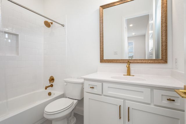 249 Vidrio Drive, Sunnyvale, TX 75182