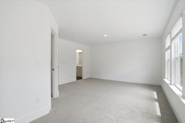 8 Shoemaker Road, Greenville, SC 29617
