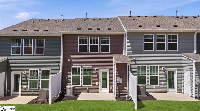 8 Shoemaker Road, Greenville, SC 29617