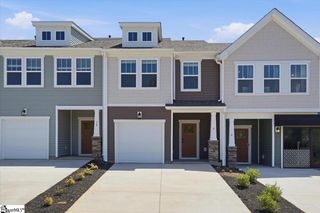 8 Shoemaker Road, Greenville, SC 29617