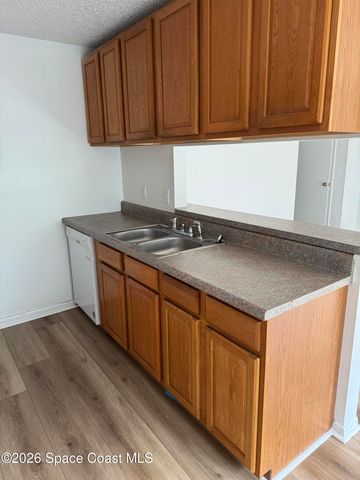 421 Mercury Avenue SE 8, Palm Bay, FL 32909