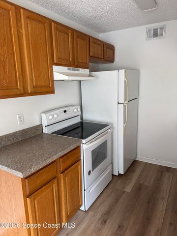 421 Mercury Avenue SE 8, Palm Bay, FL 32909