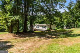 911 Lord Road, Commerce, GA 30530