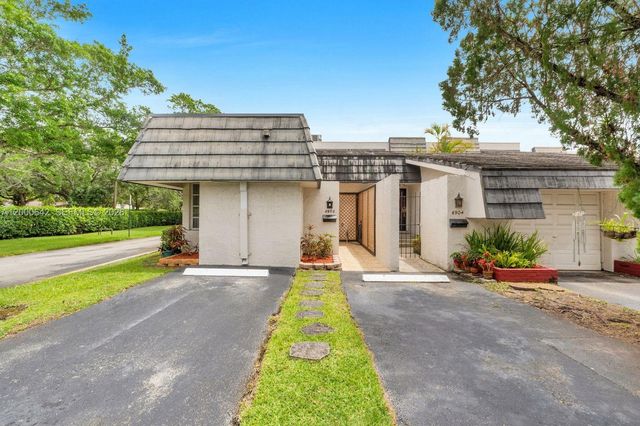 6900 NW 5th St 201, Plantation, FL 33317