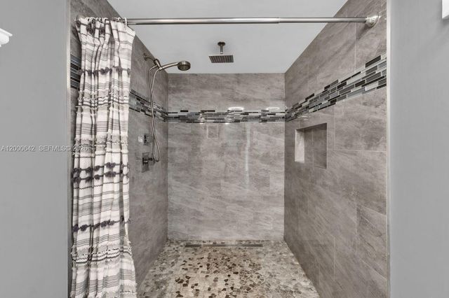 6900 NW 5th St 201, Plantation, FL 33317