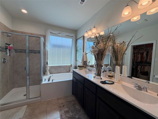 925 Meadow Scape Drive, Fort Worth, TX 76028