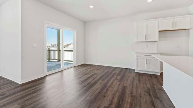 10701 N Richmond Avenue, Kansas City, MO 64157