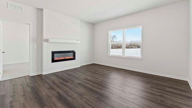 10701 N Richmond Avenue, Kansas City, MO 64157