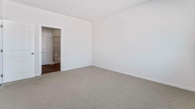 10701 N Richmond Avenue, Kansas City, MO 64157