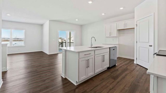 10701 N Richmond Avenue, Kansas City, MO 64157