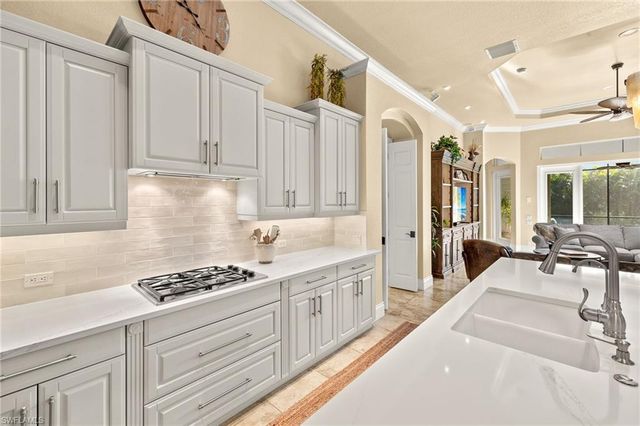20451 Chapel TRCE, Estero, FL 33928