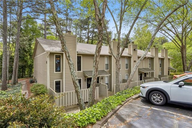 107 River Mill Circle, Roswell, GA 30075