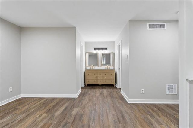 107 River Mill Circle, Roswell, GA 30075