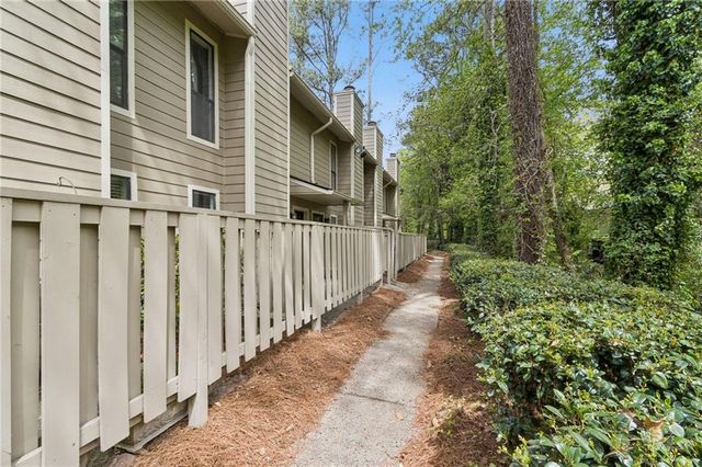 107 River Mill Circle, Roswell, GA 30075