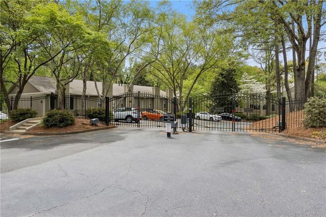 107 River Mill Circle, Roswell, GA 30075
