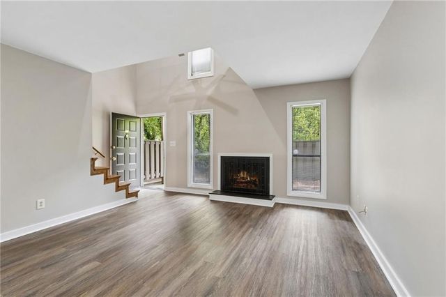 107 River Mill Circle, Roswell, GA 30075