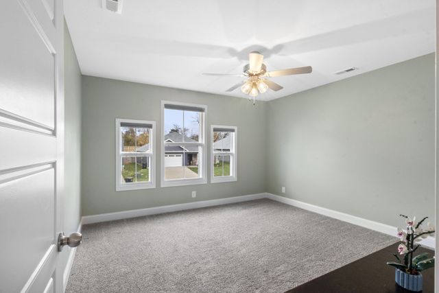 116 Eagles Perch Ln, Clarksville, TN 37040