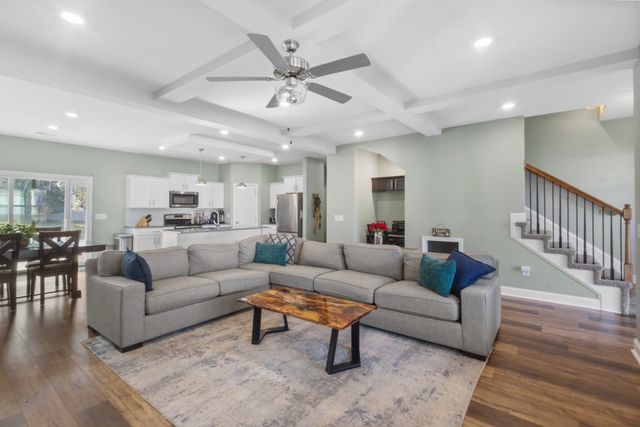 116 Eagles Perch Ln, Clarksville, TN 37040