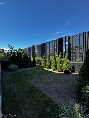 2257 City View Drive, Cleveland, OH 44113
