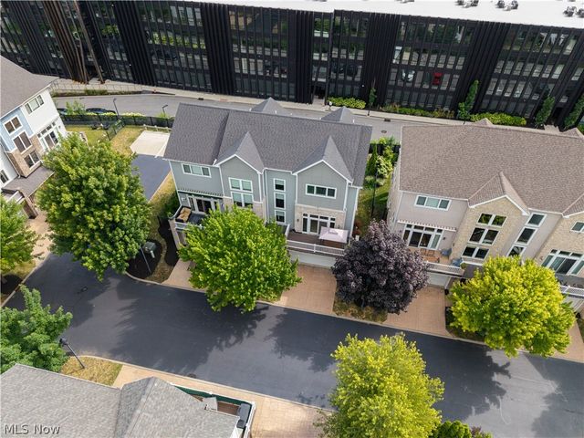 2257 City View Drive, Cleveland, OH 44113