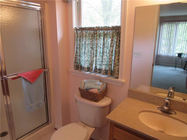 8 Hanningfield Circle, Perinton, NY 14450