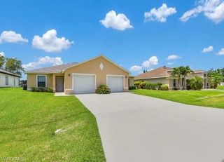 702 SE 6th TER, Cape Coral, FL 33990
