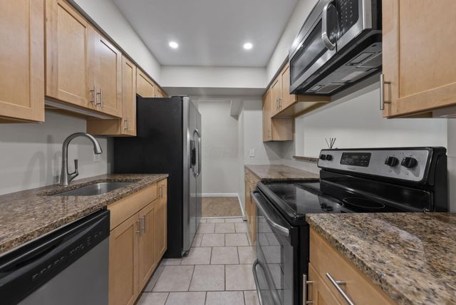 1324 Lake Shore Drive, B, Columbus, OH 43204