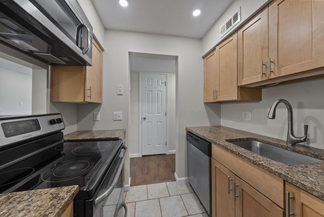 1324 Lake Shore Drive, B, Columbus, OH 43204