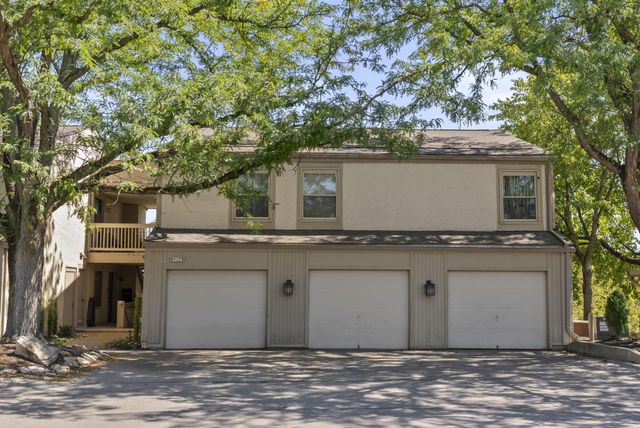 1324 Lake Shore Drive, B, Columbus, OH 43204