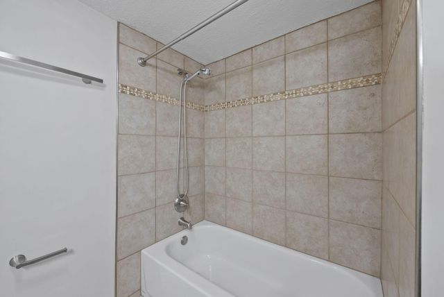 1324 Lake Shore Drive, B, Columbus, OH 43204