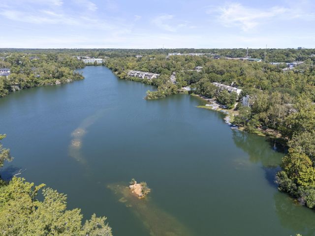 1324 Lake Shore Drive, B, Columbus, OH 43204