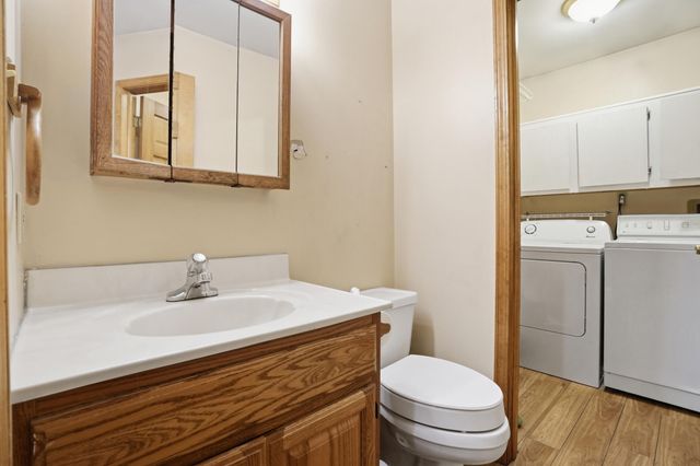 1500 W 96th Place, Crown Point, IN 46307