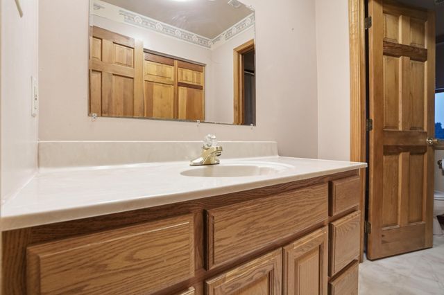 1500 W 96th Place, Crown Point, IN 46307