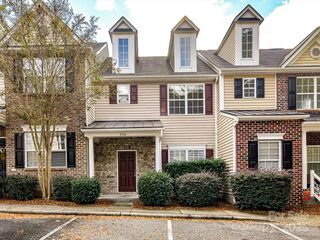 8748 Twined Creek Lane, Charlotte, NC 28227