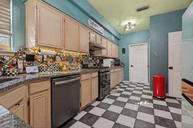 925 Rio Vista Lane, Arlington, TX 76017