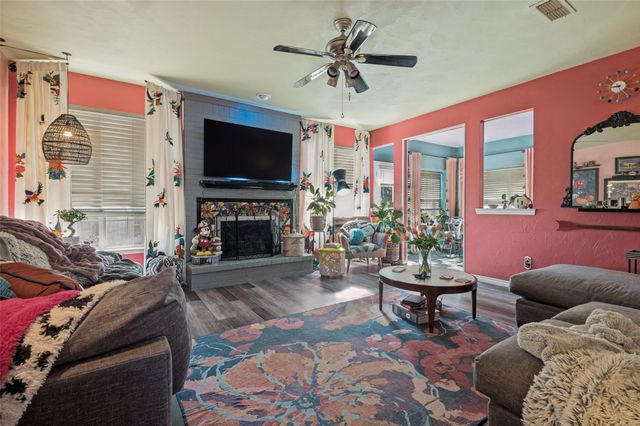 925 Rio Vista Lane, Arlington, TX 76017