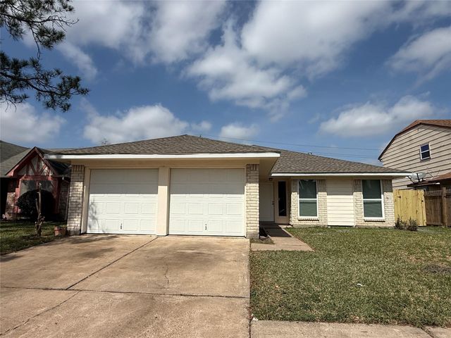 10722 Sashay Drive, Houston, TX 77099