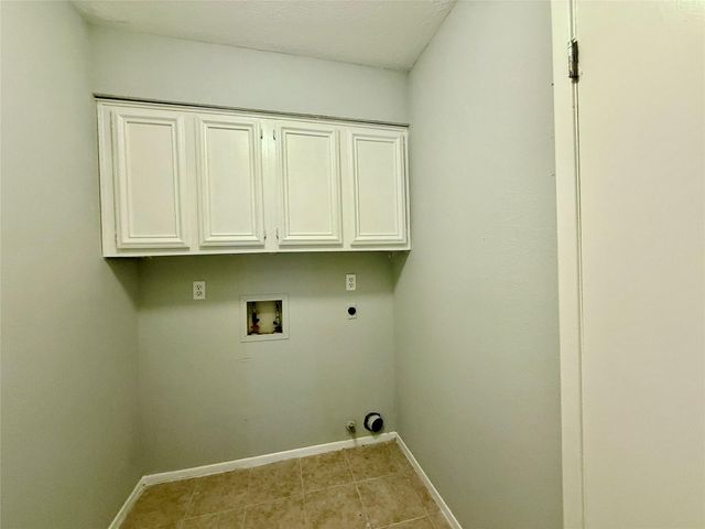 10722 Sashay Drive, Houston, TX 77099