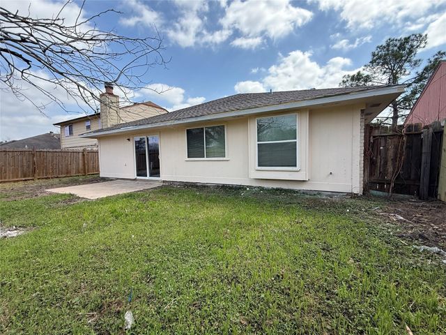 10722 Sashay Drive, Houston, TX 77099