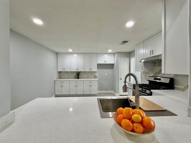 10722 Sashay Drive, Houston, TX 77099