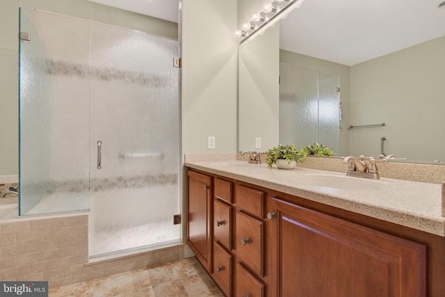 1832 MERCERS ML, Lancaster, PA 17601